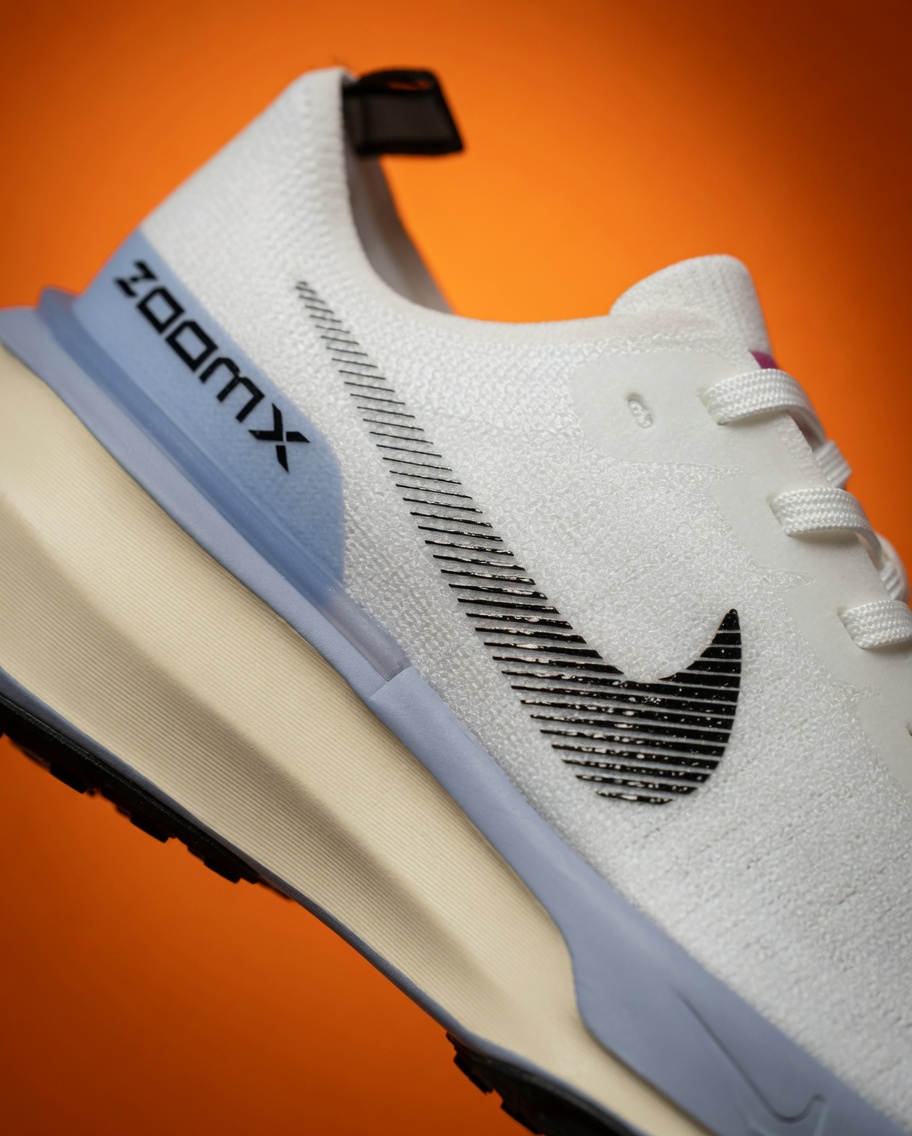 Nike Invincible 3 Blanco Azul - Imagen 3